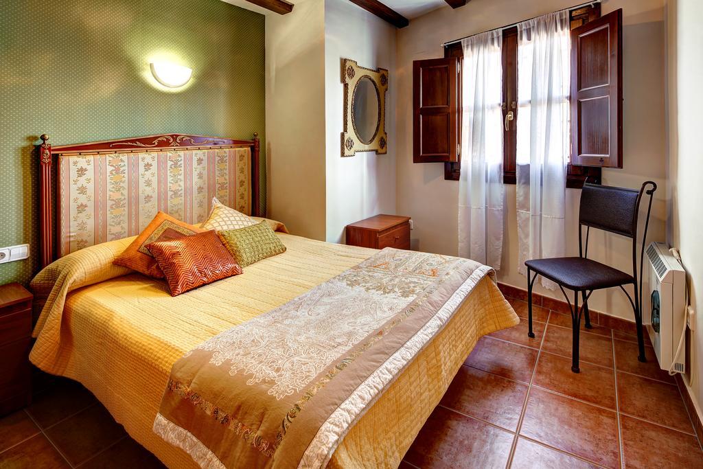 Apartamentos Bellavista Alquézar Exteriör bild