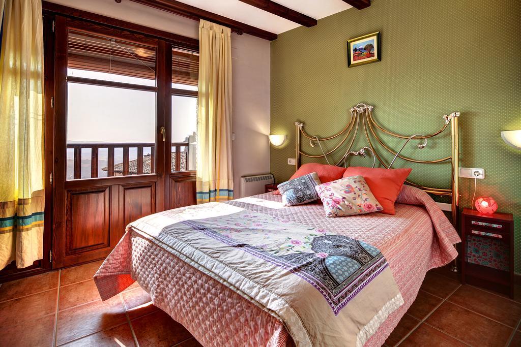 Apartamentos Bellavista Alquézar Rum bild