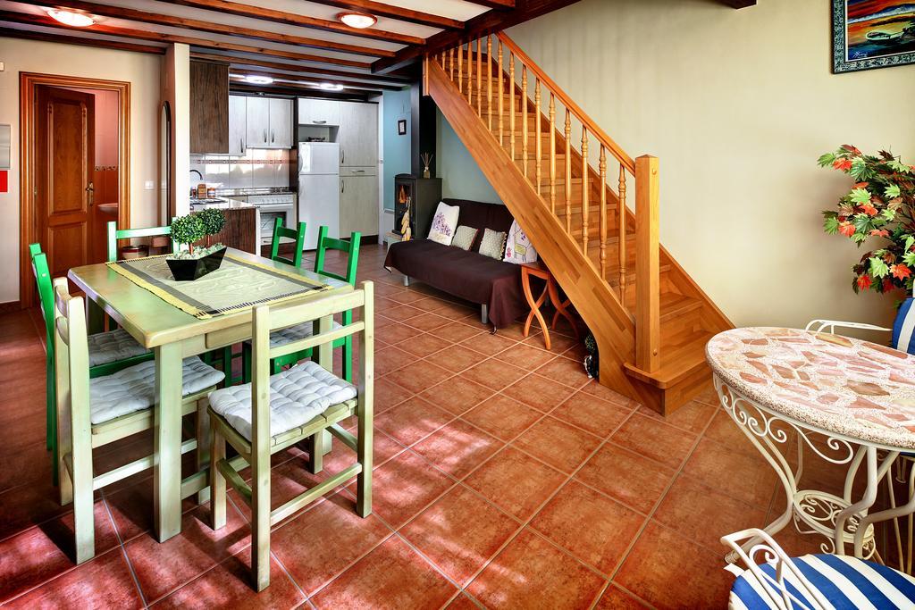 Apartamentos Bellavista Alquézar Exteriör bild