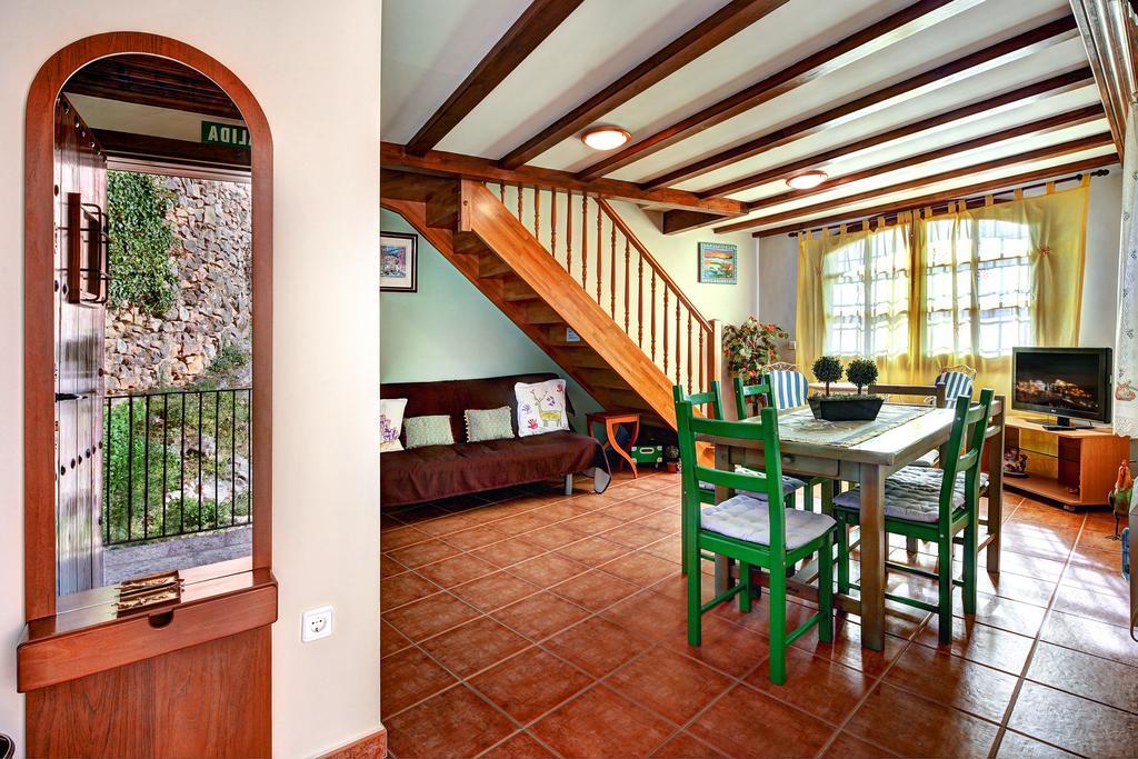 Apartamentos Bellavista Alquézar Exteriör bild